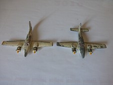 Dinky Toys meccano lot de 2 avions 715 Beechcraft C55 Baron made in GB