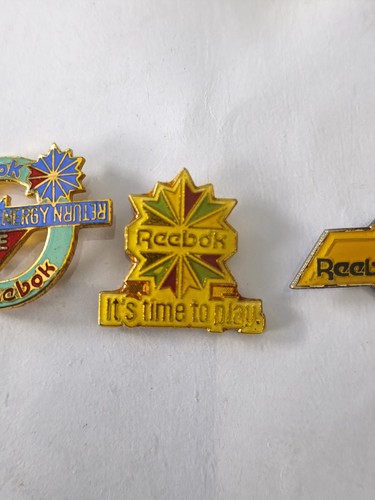 Lot pins reebok vintage - pins,