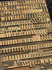 Police de Caractères à dorer fer relieur dorure bronze laiton reliure cuir grand