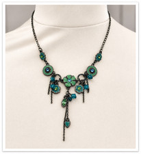 Collier fantaisie fleurs vert
