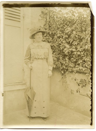 Femme élégante ombrelle - , et