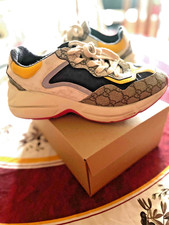baskets homme Gucci Rhyton taille  US 11 Eur 44  gris/noir/jaune excellent état