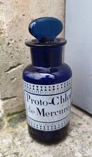 Bouteille ancienne pharmacie