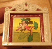 Taille crayons en plastique animé (type Visiomatic) Mickey joueur de flute