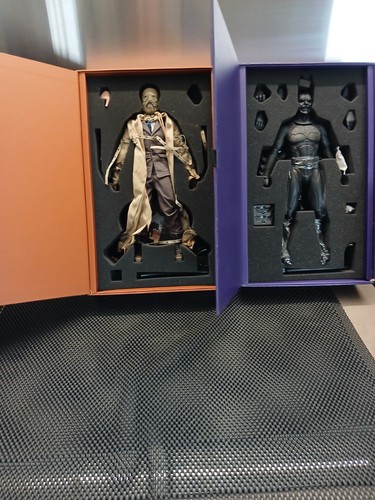 Hot toys batman and - hot,