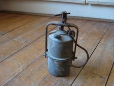 ancienne lampe de cheminot à