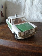 Ancienne Mercedes 240D W115 Corgi Polizei