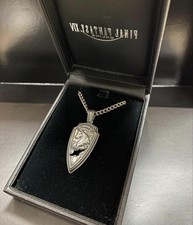 Collier pendentif en argent