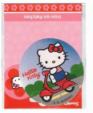 Ecusson HELLO KITTY scooter .. diamètre 7 cm