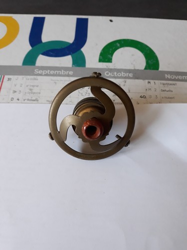 Griffe laiton douille - +,