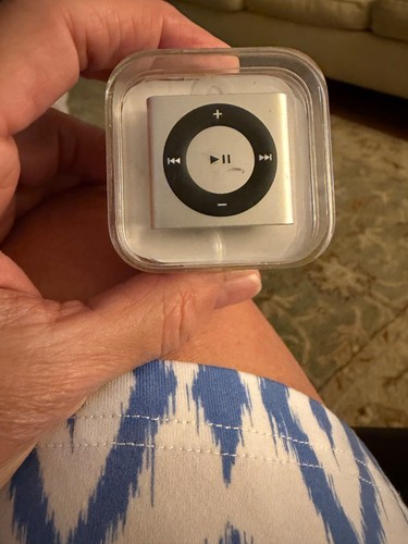 Ipod shuffle 4th generation - shuffle,