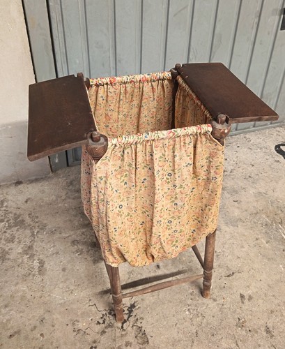 Ancienne travailleuse couture - ancienne,