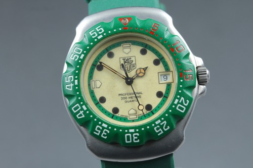 Presque comme neuve montre - [presque,