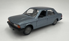 Peugeot 305 1/43 Norev Neuf Coque plastique