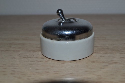 Ancien interrupteur et - ancien,