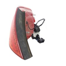 Feu arriere principal gauche