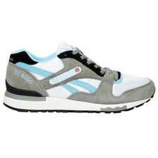 Chaussures Universel femmes