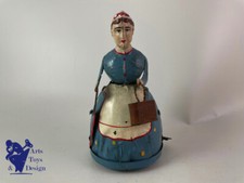 JOUET ANCIEN GUNTHERMANN FEMME AU PARAPLUIE ROBE BLEUE MECANIQUE C.1910 H 17CM