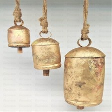 Lot de 3 grandes cloches de