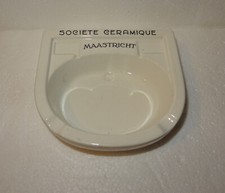 CENDRIER PUB EN FORME DE LAVABO POUR LA SOCIETE CERAMIQUE DE MAASTRICHT HOLLANDE