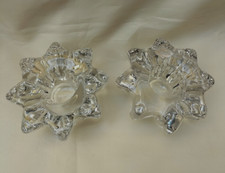 PAIRE DE BOUGEOIRS EN CRISTAL