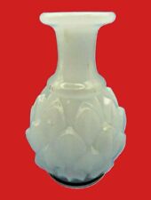 flacon parfum  BACCARAT  en opaline  modèle artichaut