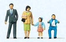 Preiser 65301 - FAMILLE JAPONAISE - O (1:43)