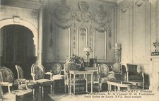 85 FONTENAY-LE-COMTE PETIT SALON DE LOUIS XVI  