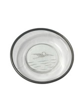 Assiette en cristal signée