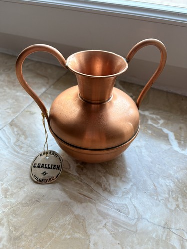 Vase cruche cuivre avec - ou,