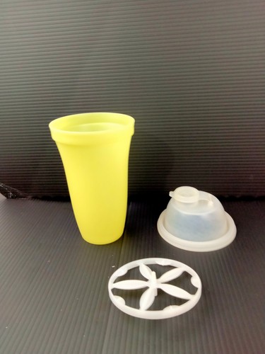 Tupperware 844 shaker mixer - #844,