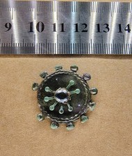 Belle fibule epoque a définir / objet antique / moyen âge 