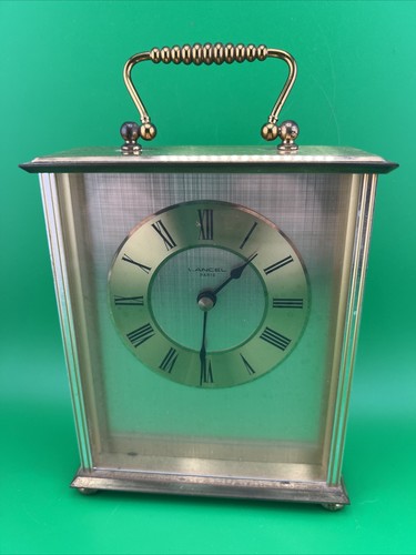 Horloge pendulette d - horloge, /