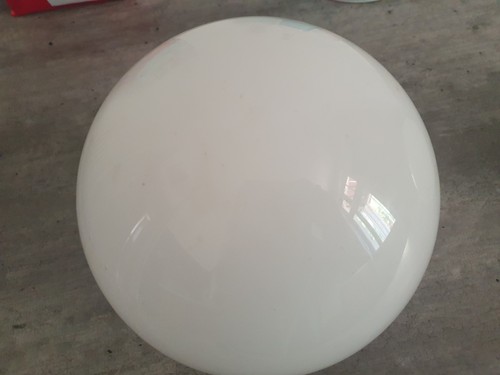 Ancien globe très bon - ancien., État