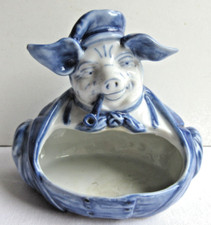 Vide-poche Sculpture porcelaine allemande Schafer & Vater: Cochon à la pipe