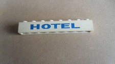 LEGO VINTAGE  1x8  HOTEL