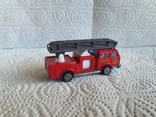 majorette 1/100  camion  pompier  échelle  n°207