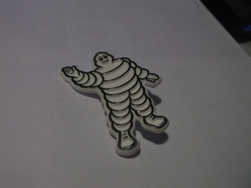 Broche michelin - broche,