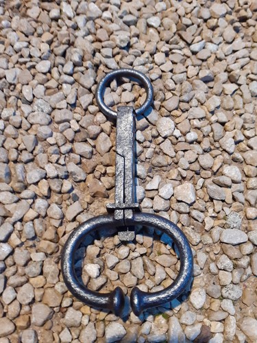 Mouchette anneau ancienne tire