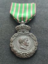 SUPERBE MÉDAILLE DE SAINTE