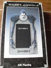 DEATH NOTE FIGURINE PORTE PHOTO AVEC BOITE EN TRES BON ETAT