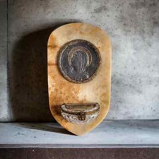 Objet religieux bénitier en marbre