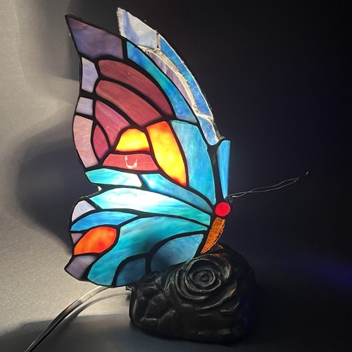 Lampe papillon style tiffany - style,