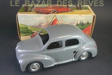 CIJ  FRANCE. RENAULT 4 CV.   Ref:   5/48. + Boite. (tôle)