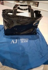 SAC ARMANI NOIR EN TRÈS TRÈS BON ÉTAT.