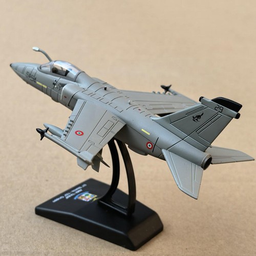 Avion attaque miniature à - miniature,