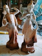 BELLE PAIRE DE PERSONNAGES EN