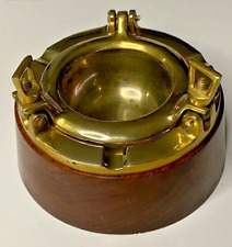 Cendrier hublot vintage en laiton et bois