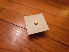 LEGRAND CHAMBORD finition RAILUX GRIS CLAIR 1 interrupteur  poussoir