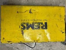 sertisseuse REMS d’occasion, coffret jaune 